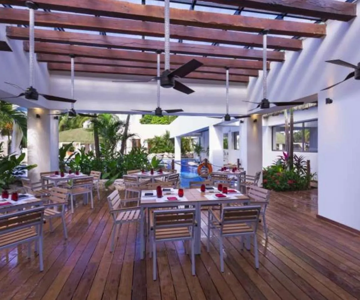 Resort Oasis Tulum Lite Hotel Akumal