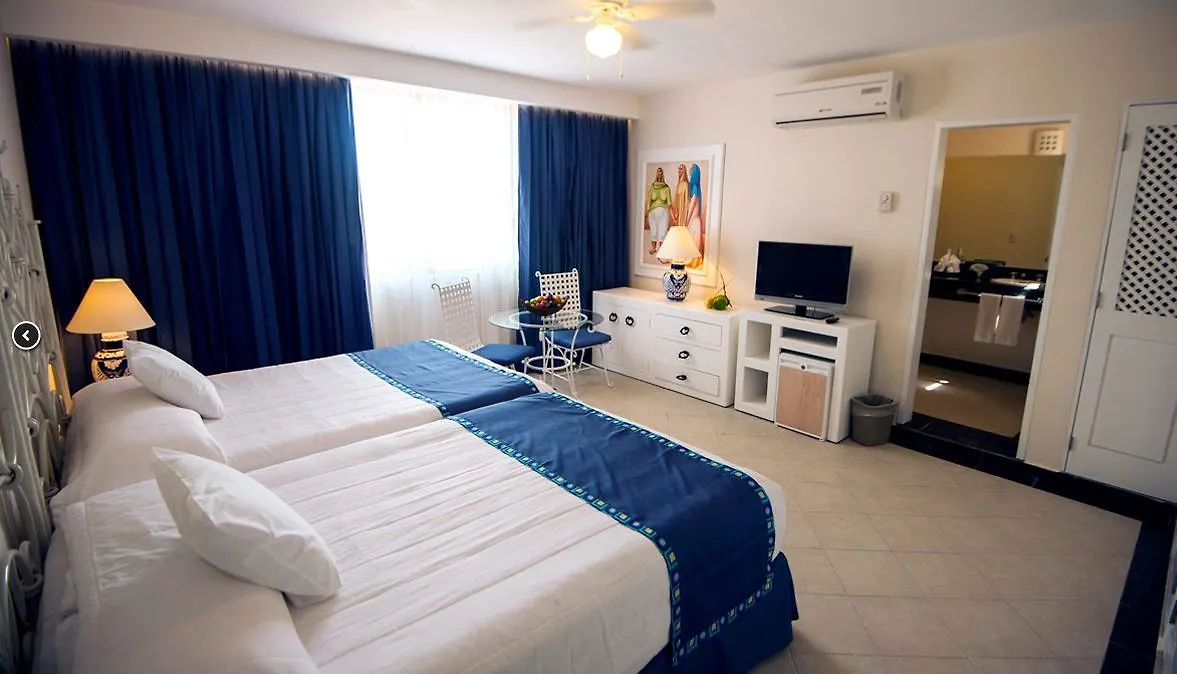 Oasis Tulum Lite Hotel Akumal 4*,