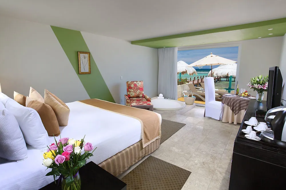 Oasis Tulum Lite Hotel Akumal Mexico